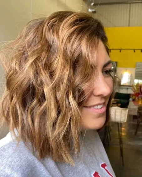 Messy Bob Hairstyle With Balayage