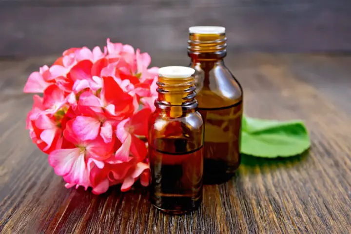 Geranium Essential oil for Acne