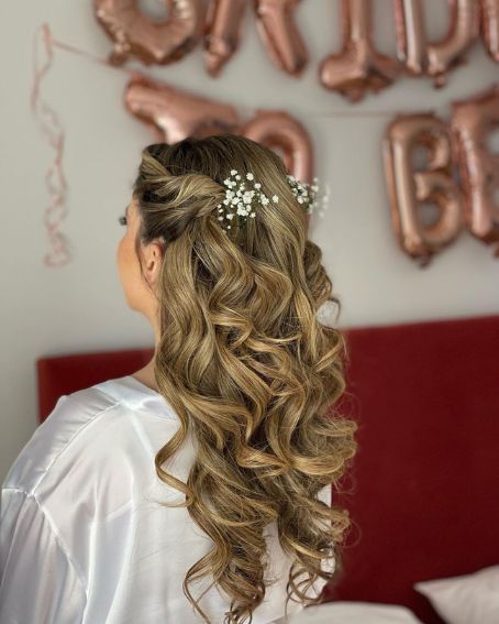 Twisted Huge Curls Wedding Hairstyle