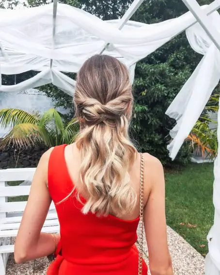 Twist Back Wavy Ombré Hair Wedding Hairstyle