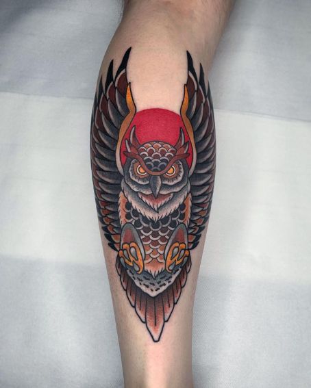 Beautiful Owl Tattoo On Leg