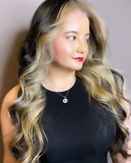 Blonde Highlighted Wavy Long Hair