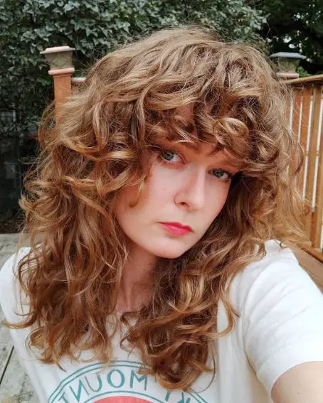 Top 16 Curly Bob Haircut And Hairstyle Ideas To Try