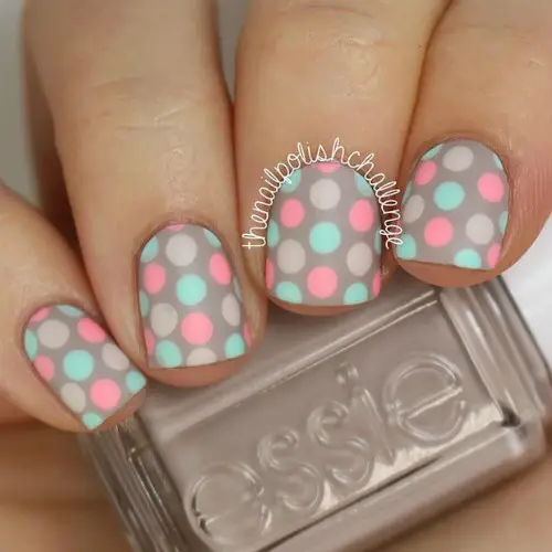 Polka Dots and Daisy Petals Nail Art