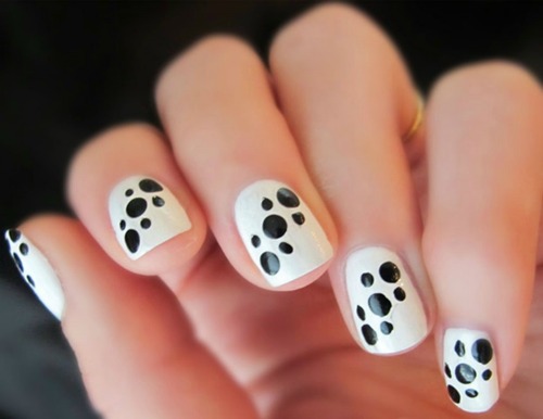 Black and White Polka Dot Nail Art