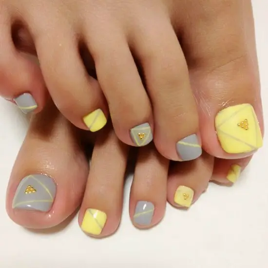 Cute Pastel yellow and gray Toe Nail Design