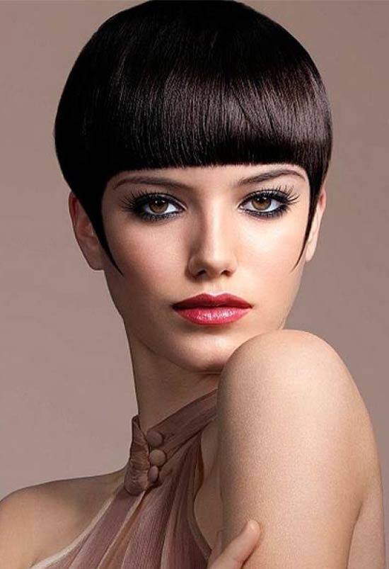 17 Best Short Hair with Fringe Hairstyle Ideas to Try Out Now