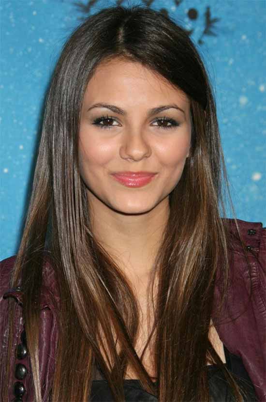 Victoria Justice Side Parted For Oval Faces Women With Straight Thin And Fine Hair