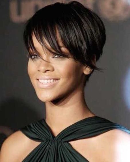 Rihanna In Short Hair With Bangs