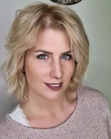 Wavy Blonde Lob