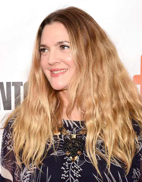 Top 17 Drew Barrymore Hairstyles & Haircuts Only For You