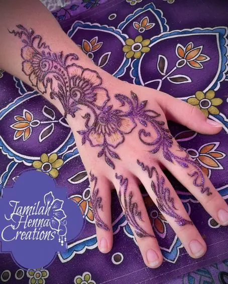 Flower And Pink Glitter Mehndi