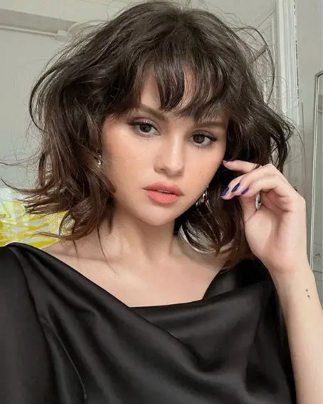 Selena Gomez Short Wavy Bob Hairstyle