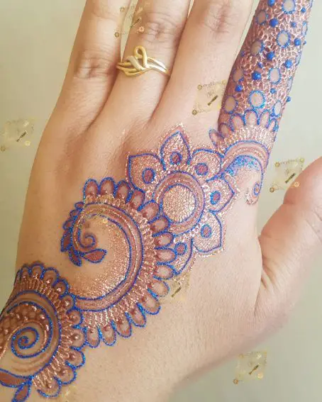 Unique Backhand Mehndi Design