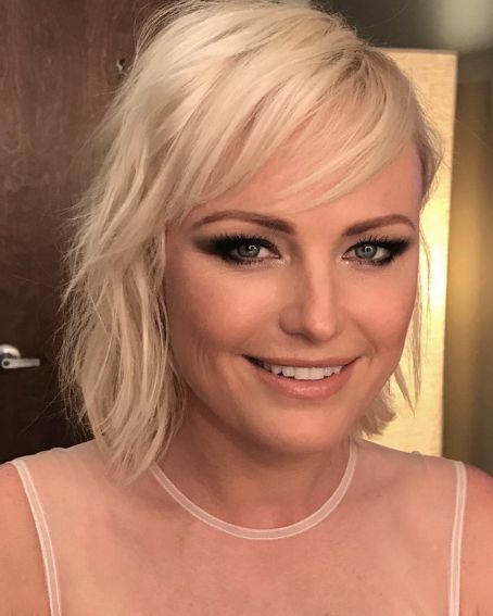 Malin Akerman’s Platinum Long Pixie Haircut