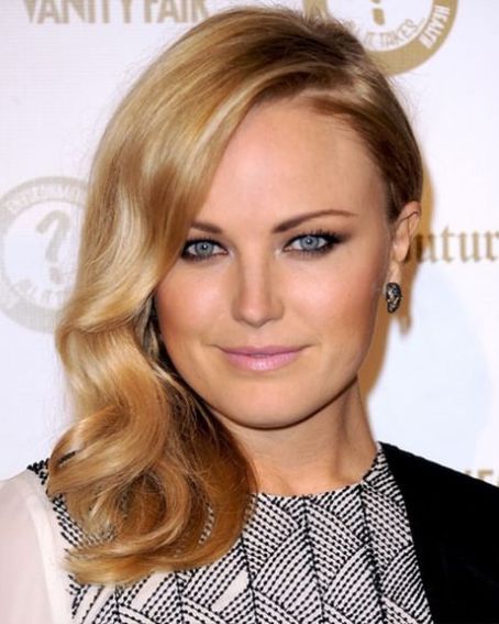 Malin Akerman in Golden Blonde Side Pulled Hairstyle