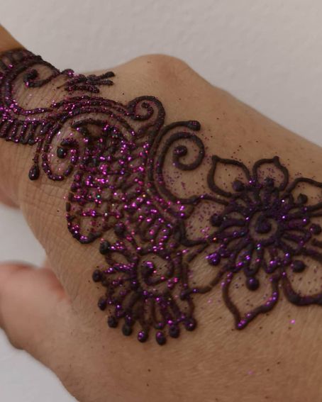 Sparkly Glitter Mehndi