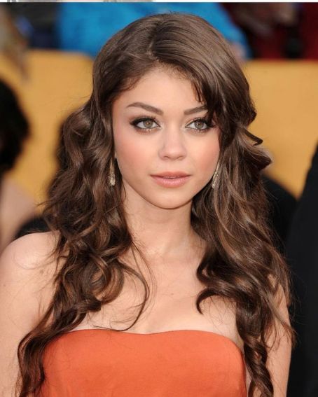 Sarah Hyland Long Layered Hairstyle