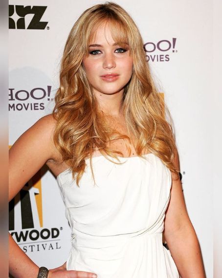 Jennifer Lawrence Long Layers With Bangs