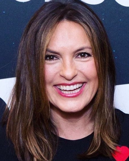 Mariska Hargitay Shoulder Length Hairstyle