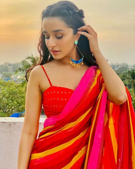 Shraddha Kapoor In a Colorful Saree