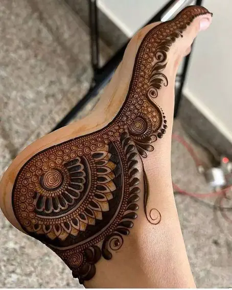 Traditional Foot Mehndi Design