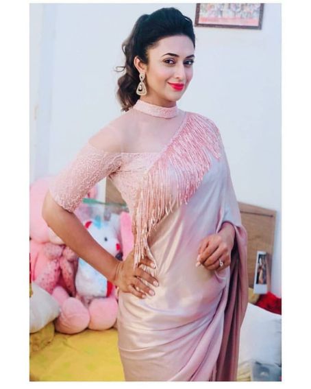 Adorable Divyanka Tripathi In Pink Designer Saree And Blouse