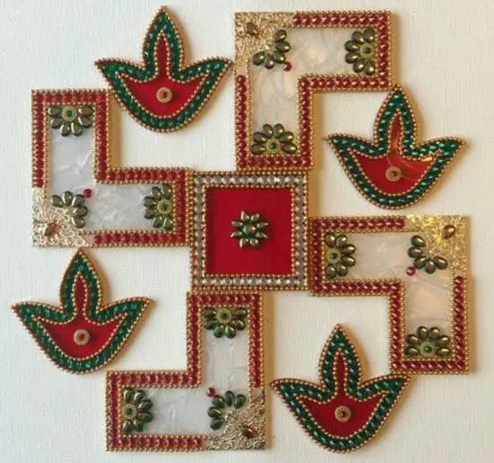 11 Swastik Kundan Rangoli