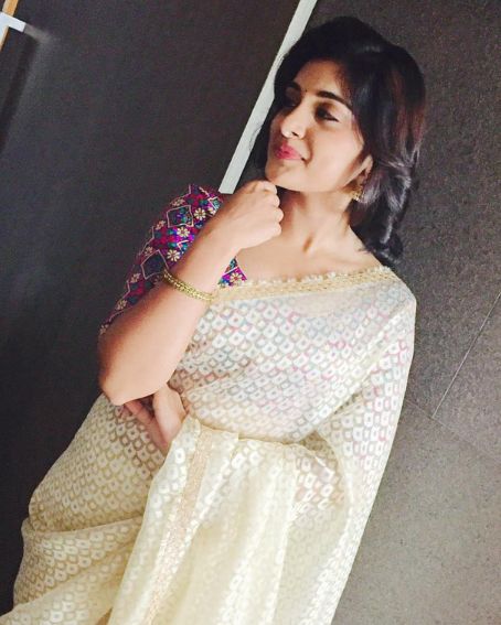 Nivetha Thomas in Ice Cream Saree