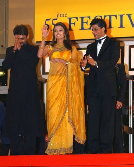 Fascinating Aishwarya Rai In Yellow Saree