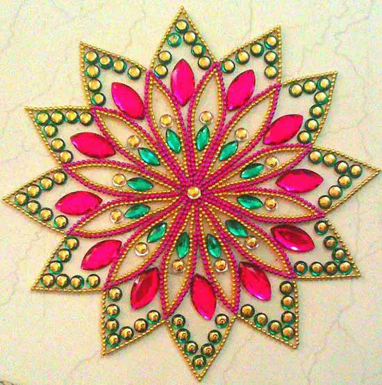 14 Lotus Kundan Rangoli