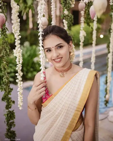 Kerala Christian Pre-wedding Saree