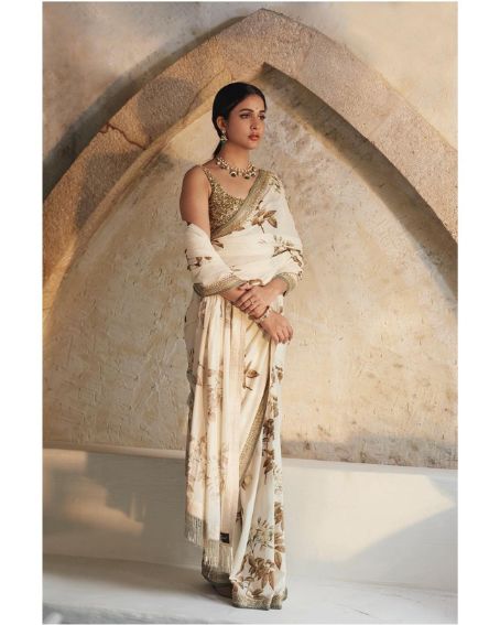 Lavanya Tripathi In Half White Floral & Leafs Printed Saree