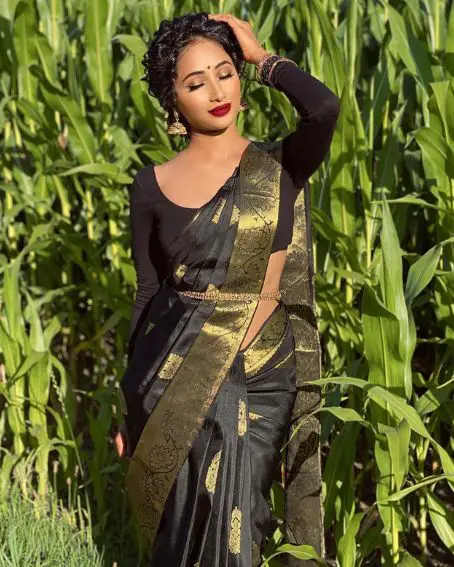 Gold Zari Border In Black Silk Saree