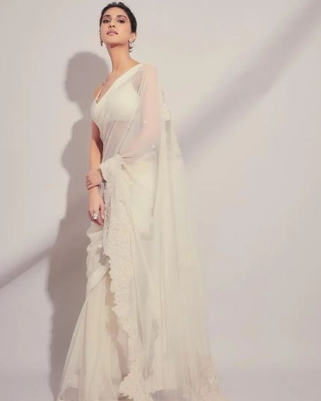 white Fancy Saree Of Vaani Kapoor