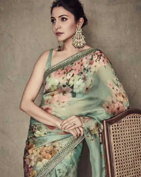 Anushka Sharma In Elegant Green Saree