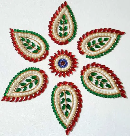 4 Kundan Rangoli Tilak Pattern with Pearls by KundanArt on Etsy