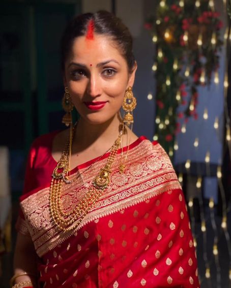 Red Silver Finish Ethnic Saree Of Yami Gautam