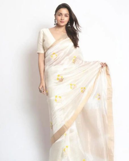 Alia Butt In White Soft And Shiny Silk Saree