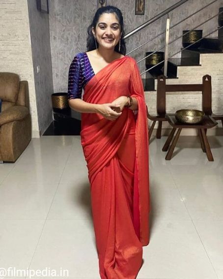 Nivetha Thomas in Plain Red Saree