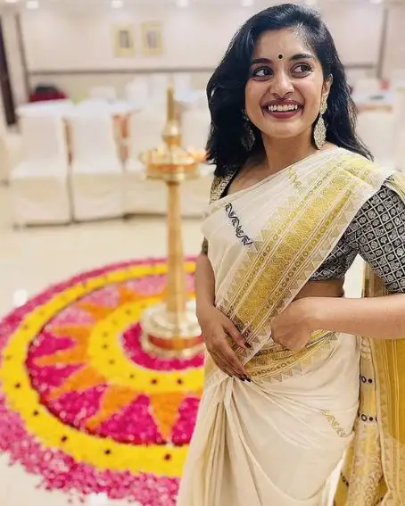 Nivetha Thomas In Kerala Kasavu Saree