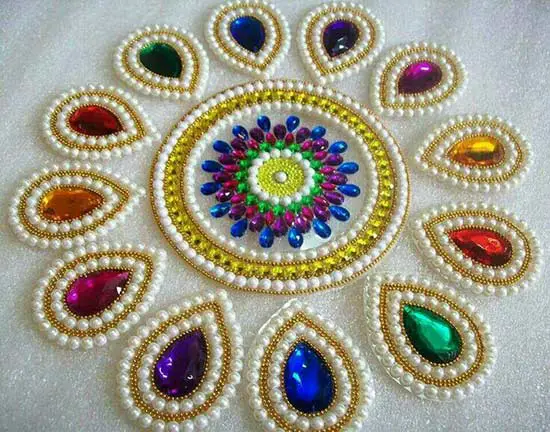 8 Kundan Rangoli With Pearls