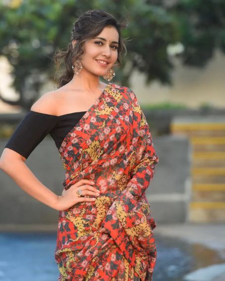 Rashi Khanna In Red Floral And Animal Print Saree