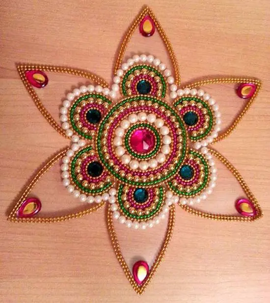 9 Flowers Kundan Rangoli Design