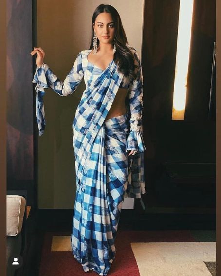 Blue And White Checkered Pattern Saree And Blouse