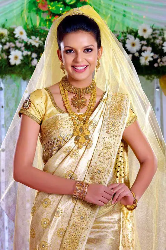 15 kerala wedding sarees & blouse designs