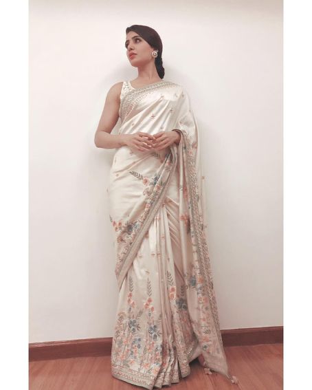 Elegant Samantha Is Styling In White Silky Embroidery Saree