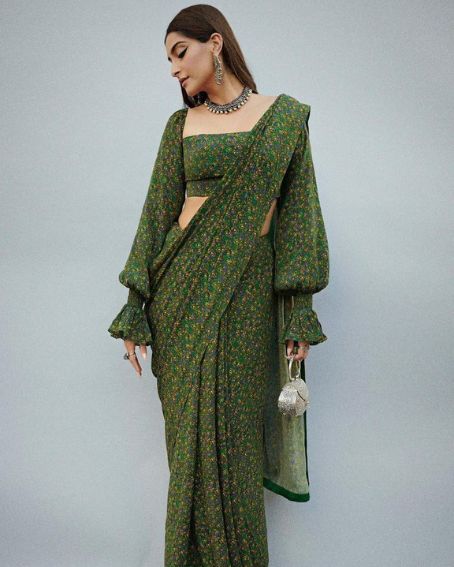 Glamorous Sonam Kapoor In Green Floral Saree