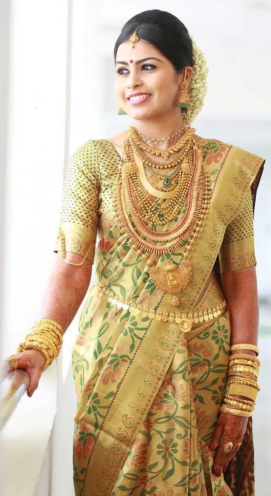 15 Kerala Wedding Sarees & Blouse Designs