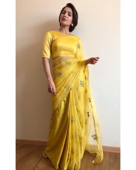 Vibrant Samantha Looks Pretty Yellow Chiffon Saree